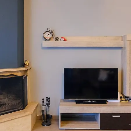 Apartment Early Bird 2-bdrm Apartment, Vesta Philoxenia