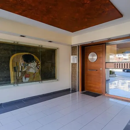 Early Bird 2-bdrm Apartment, Vesta Philoxenia Apartment *