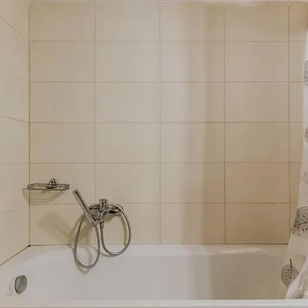 Early Bird 2-bdrm Apartment, Vesta Philoxenia *